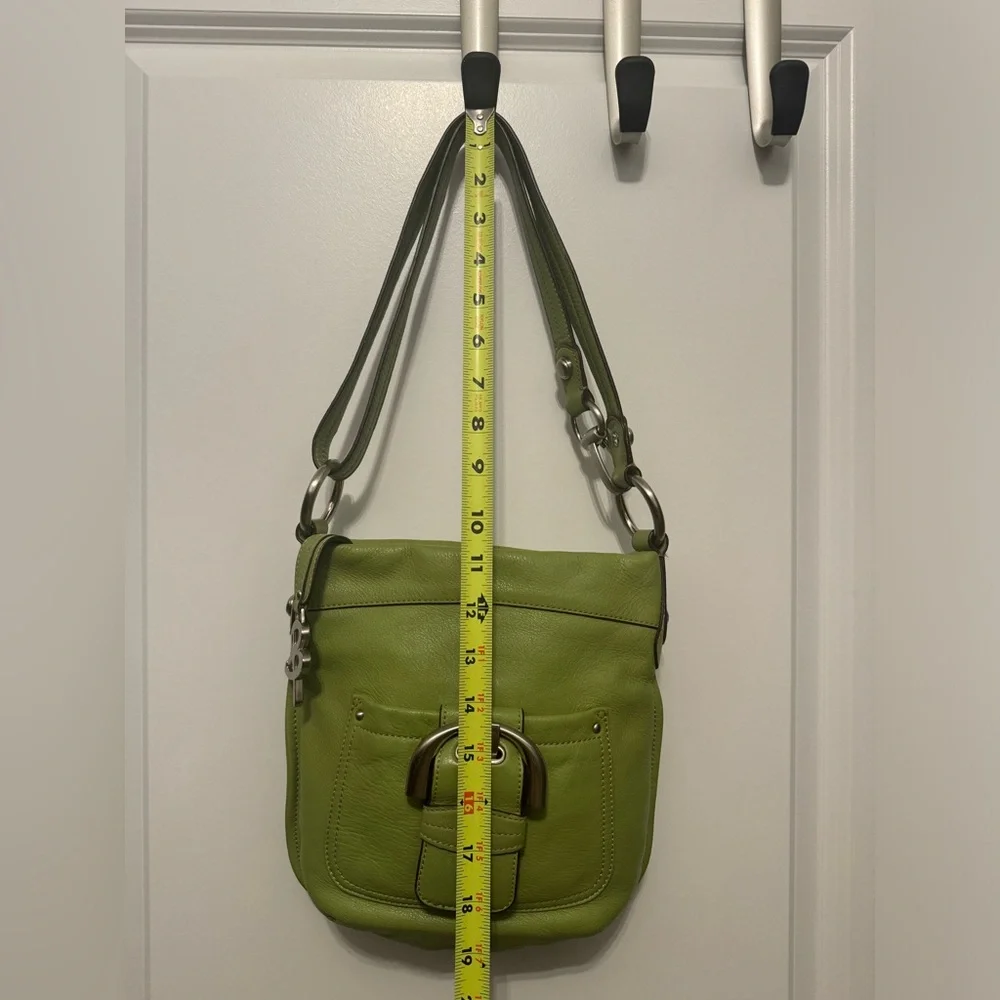 B Makowsky Bright Green Pebble Leather Convertible Crossbody/ Shoulder Bag - Picture 7 of 11